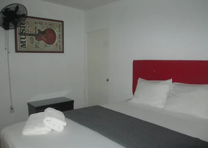 Kingsworth Bed And Breakfast